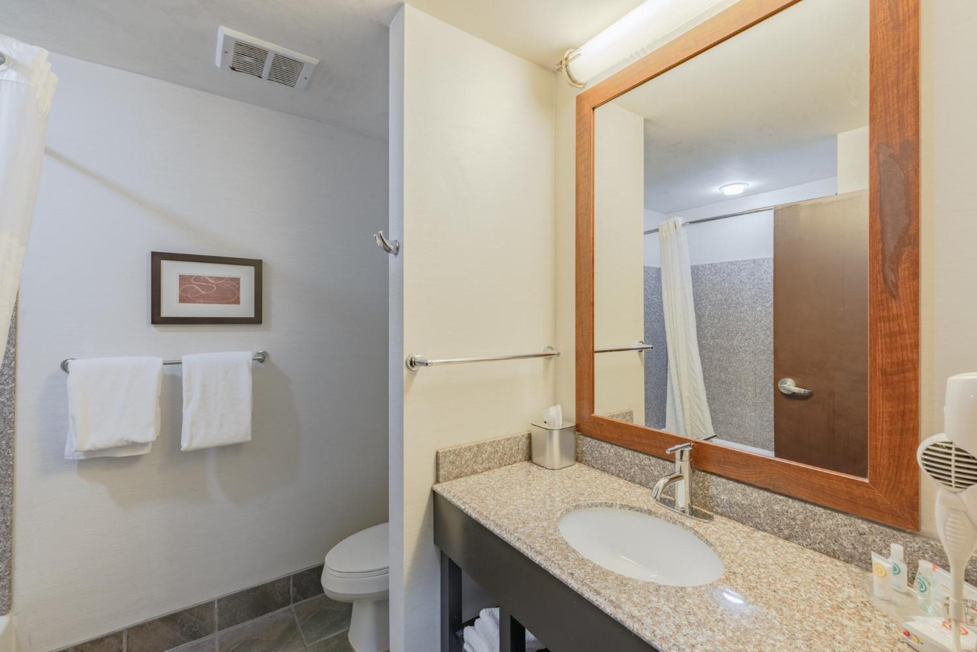 Comfort Suites Perrysburg - Toledo South מראה חיצוני תמונה